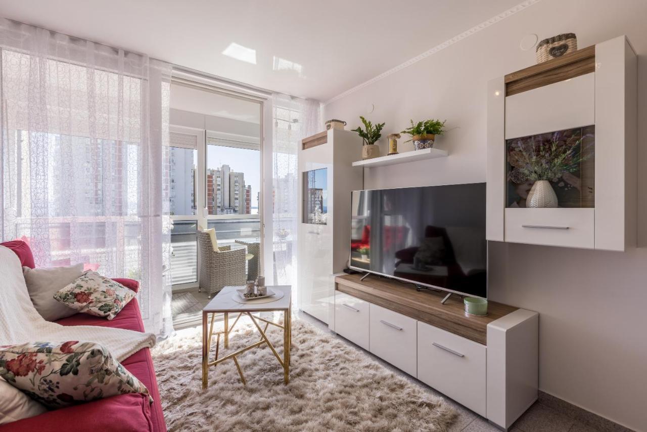 Apartment Desert Rose Spalato Esterno foto
